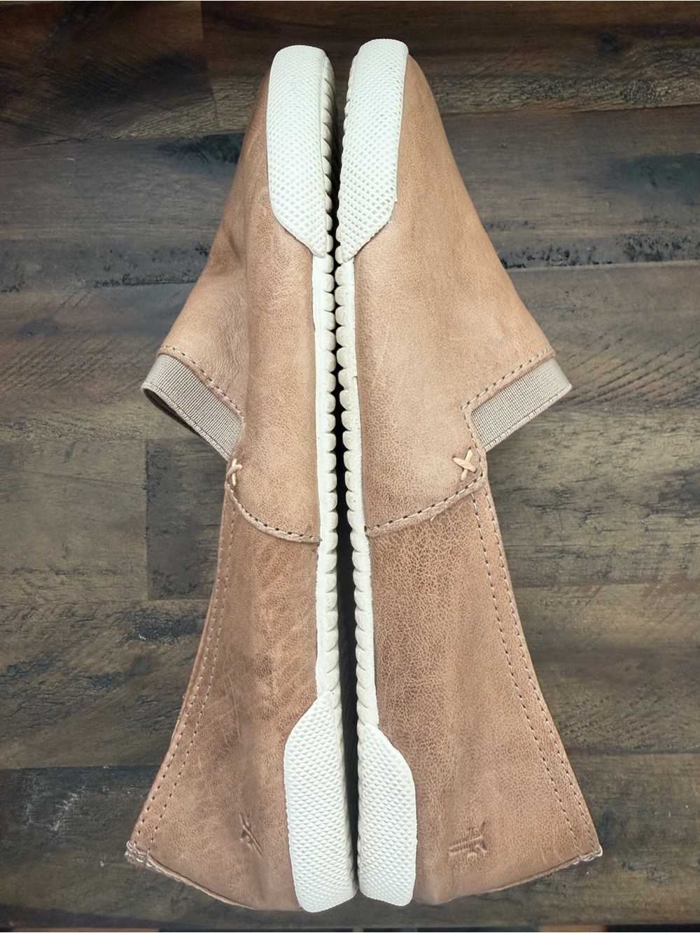 Frye Melanie Slip On Shoes Size 8.5 Leather Everyday Flats Easy Comfort Sneaker - Picture 4 of 6